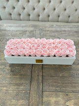 Fleur Sur la Table-LAST A YEAR